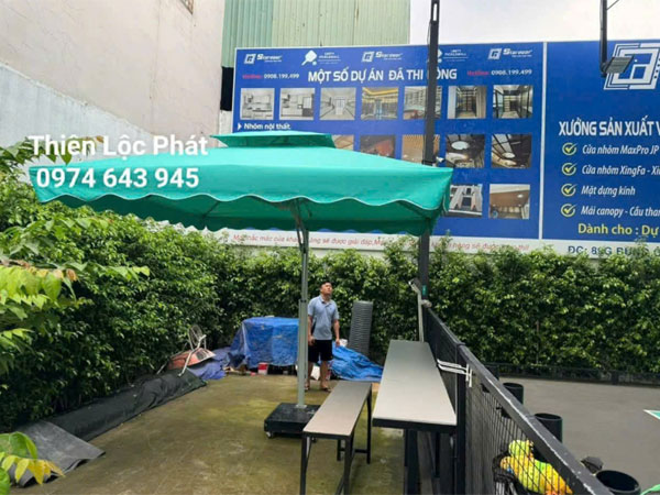 dù lệch tâm vuông 3m giá bao nhiêu