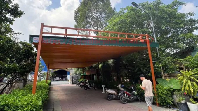 mái xếp lượn sóng giá bao nhiêu